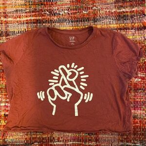 Gap Shrunken Tee